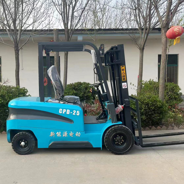 Custom 2.5 Ton Diesel Forklift - огляд і ціна Heavy Equipment Logistics